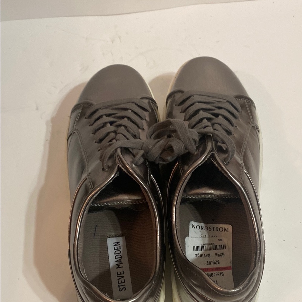 Steven Madden Metallic Sneakers Size 9M - Picture 5 of 8